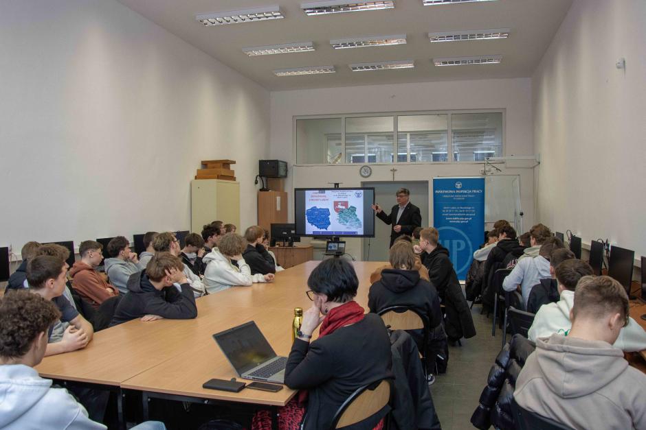 Prelekcja w Zespole Szkół w Poniatowej