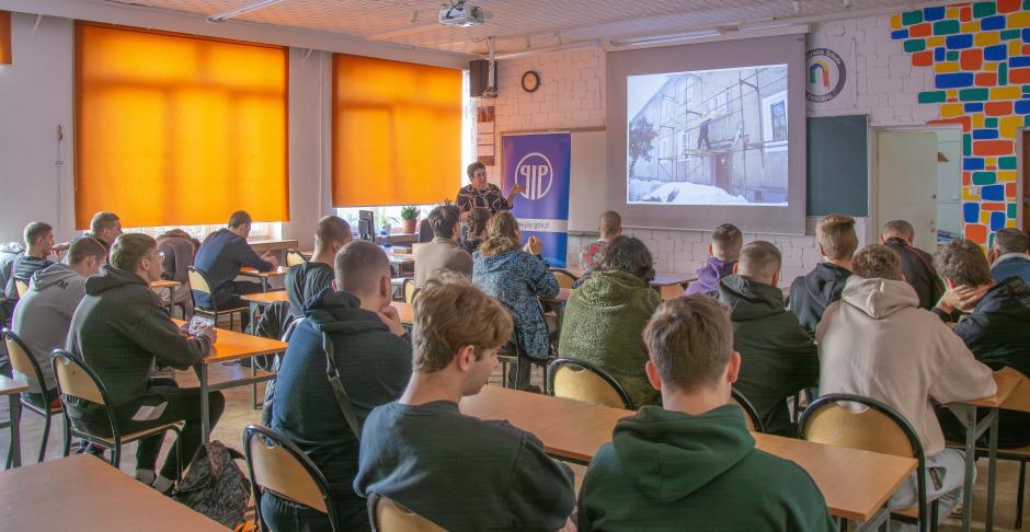 Zajęcia z bhp dla grupy budowlanej 